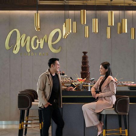 Movenpick Surabaya City Exterior foto