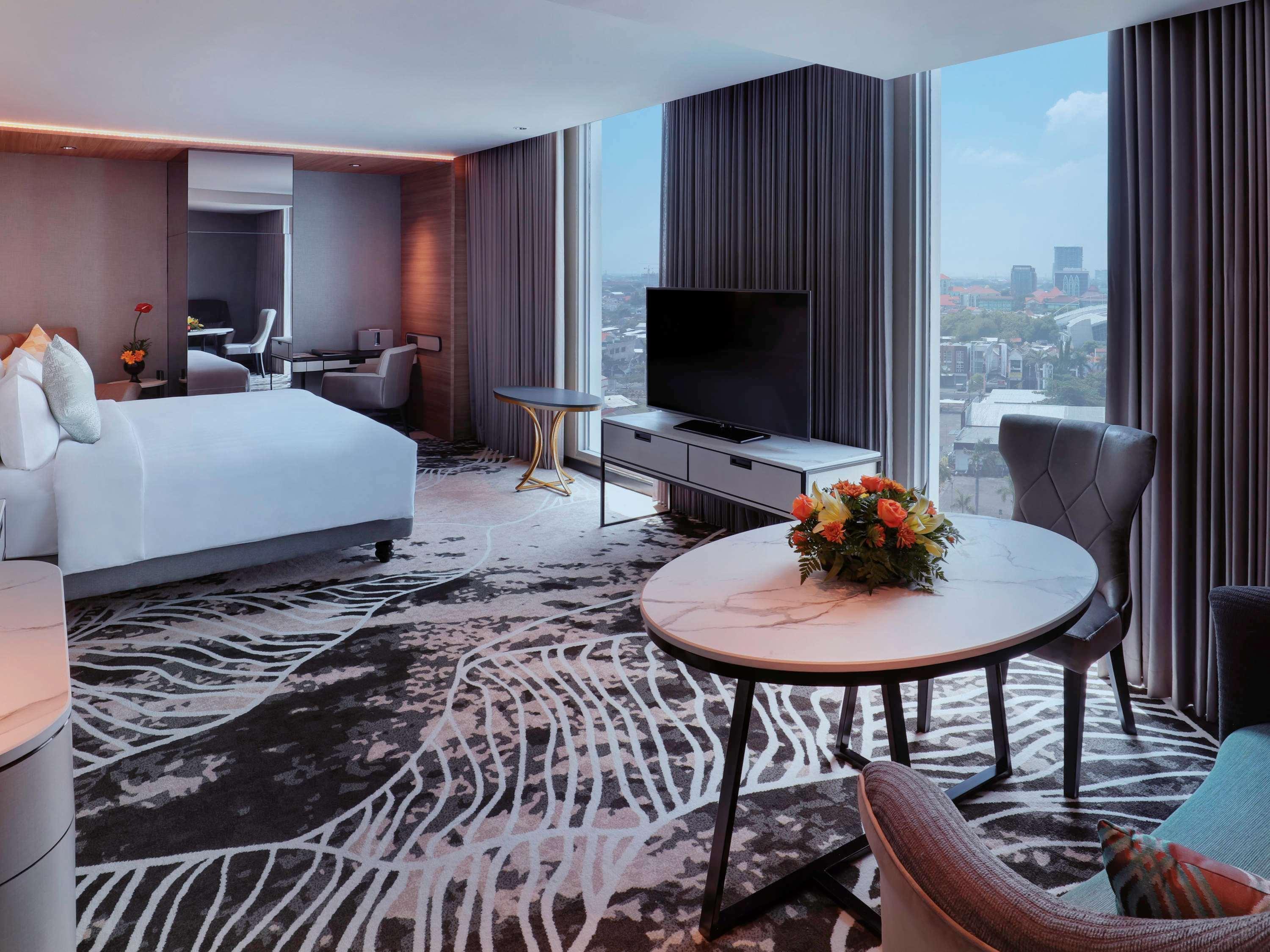 Movenpick Surabaya City Exterior foto