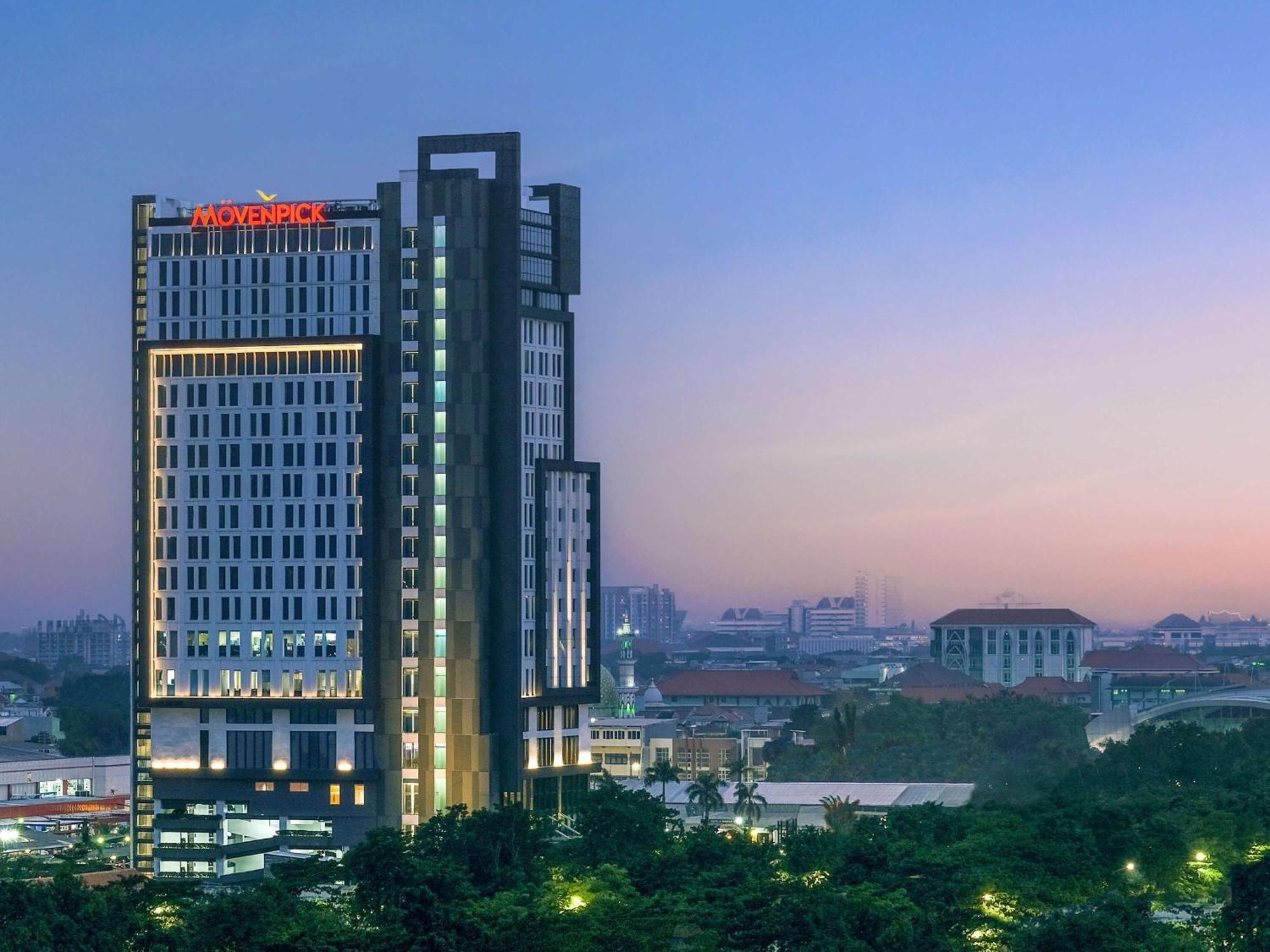 Movenpick Surabaya City Exterior foto